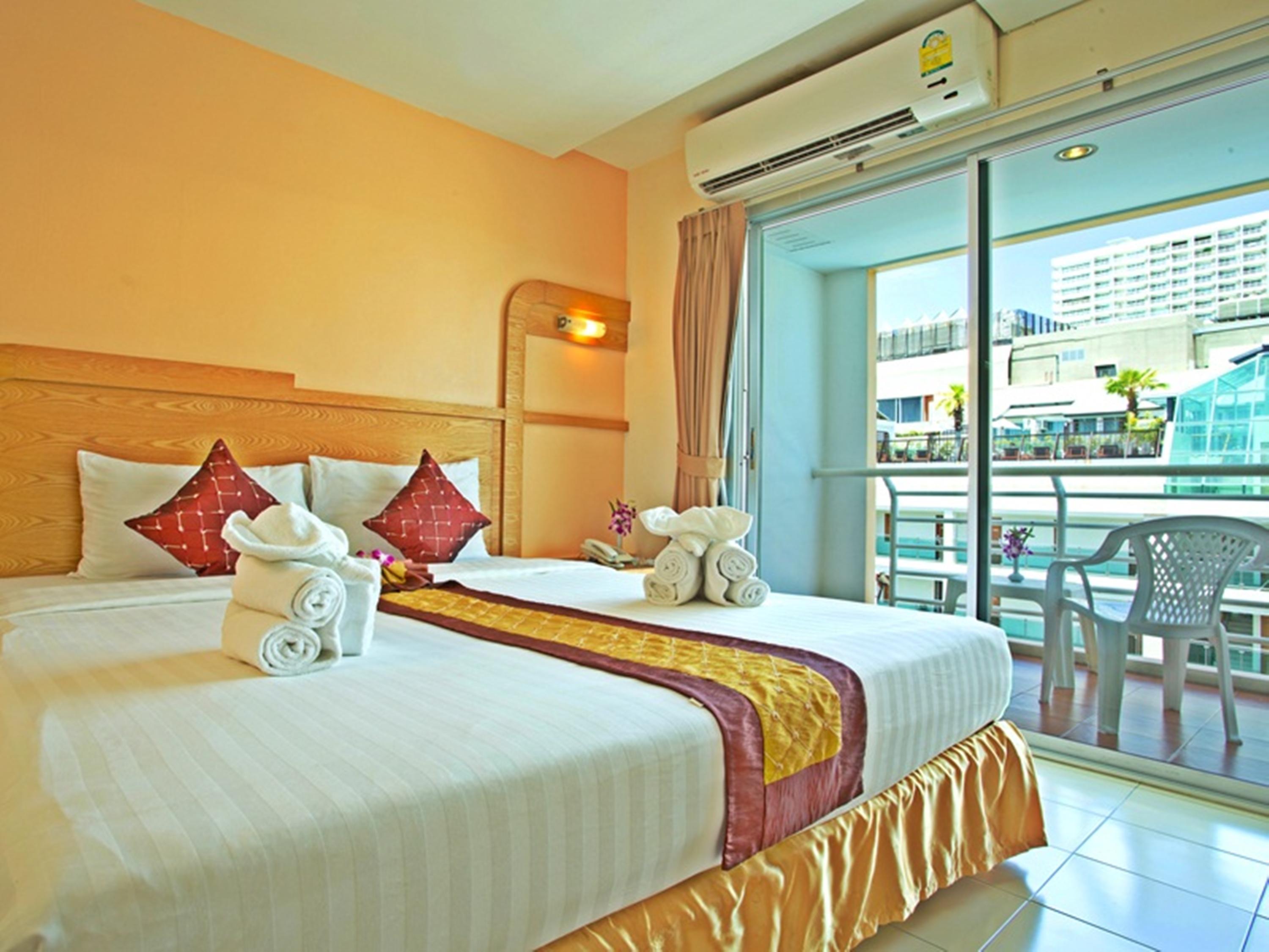 Eastiny Plaza Hotel Pattaya Luaran gambar