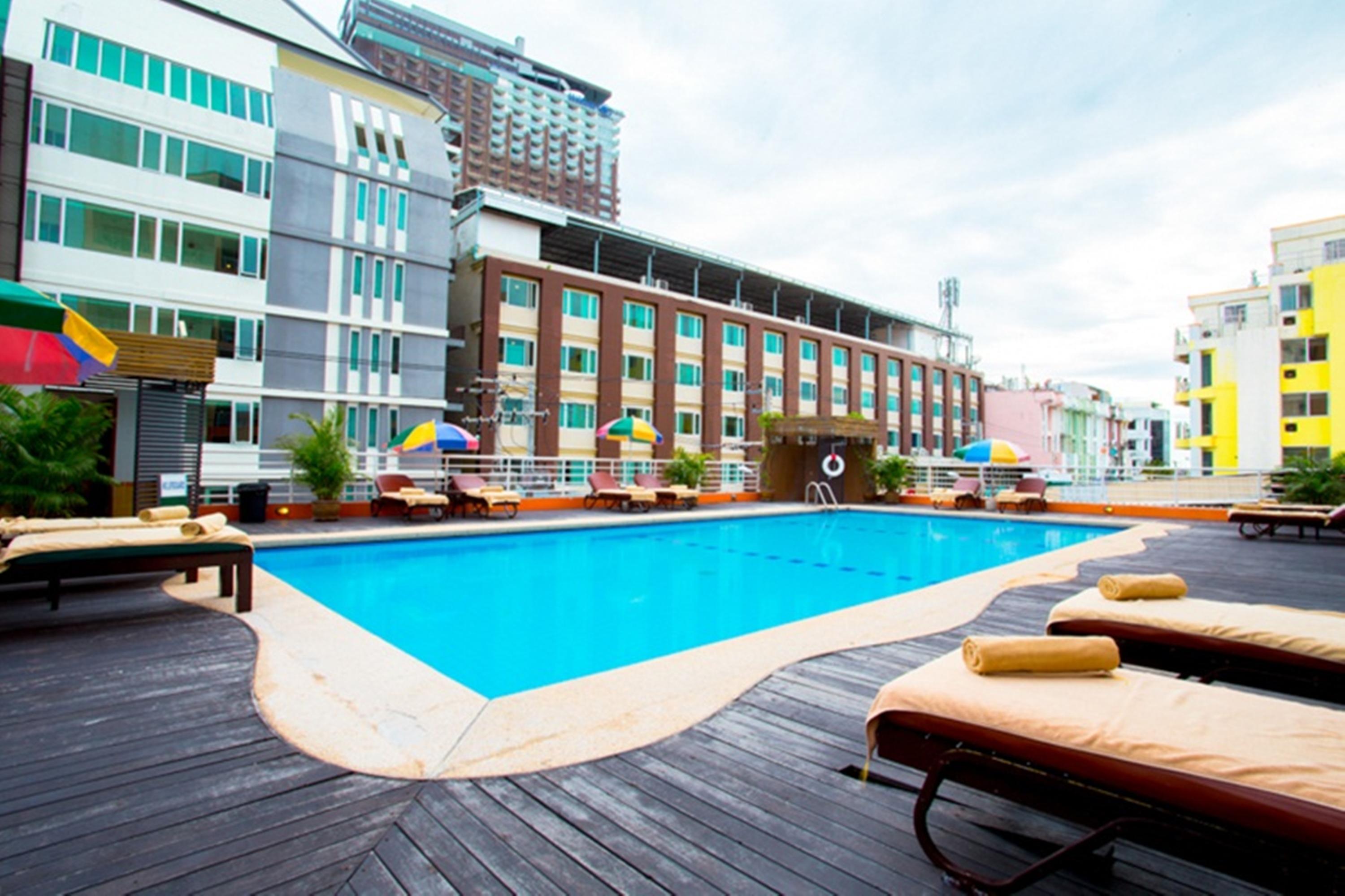 Eastiny Plaza Hotel Pattaya Luaran gambar