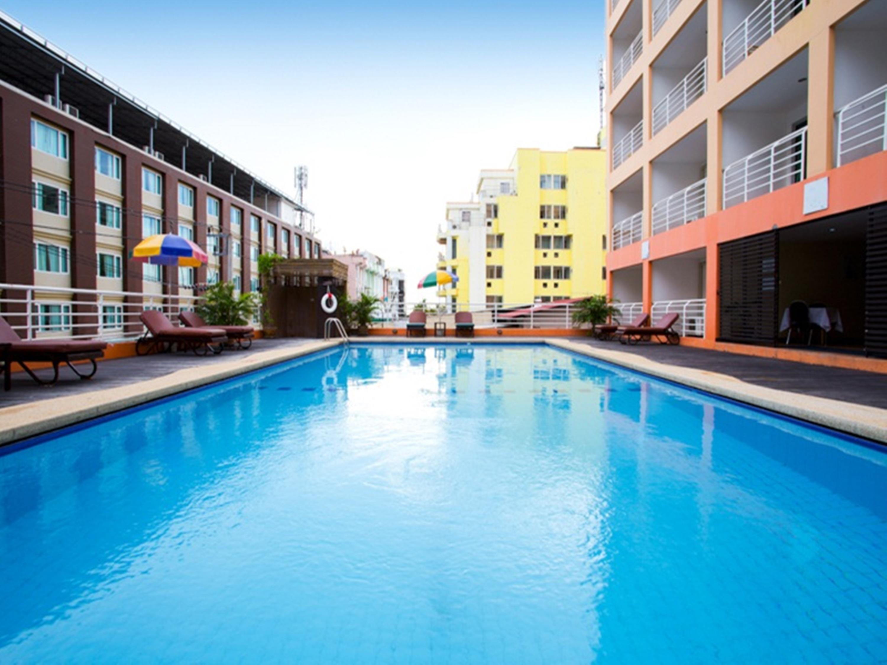 Eastiny Plaza Hotel Pattaya Luaran gambar