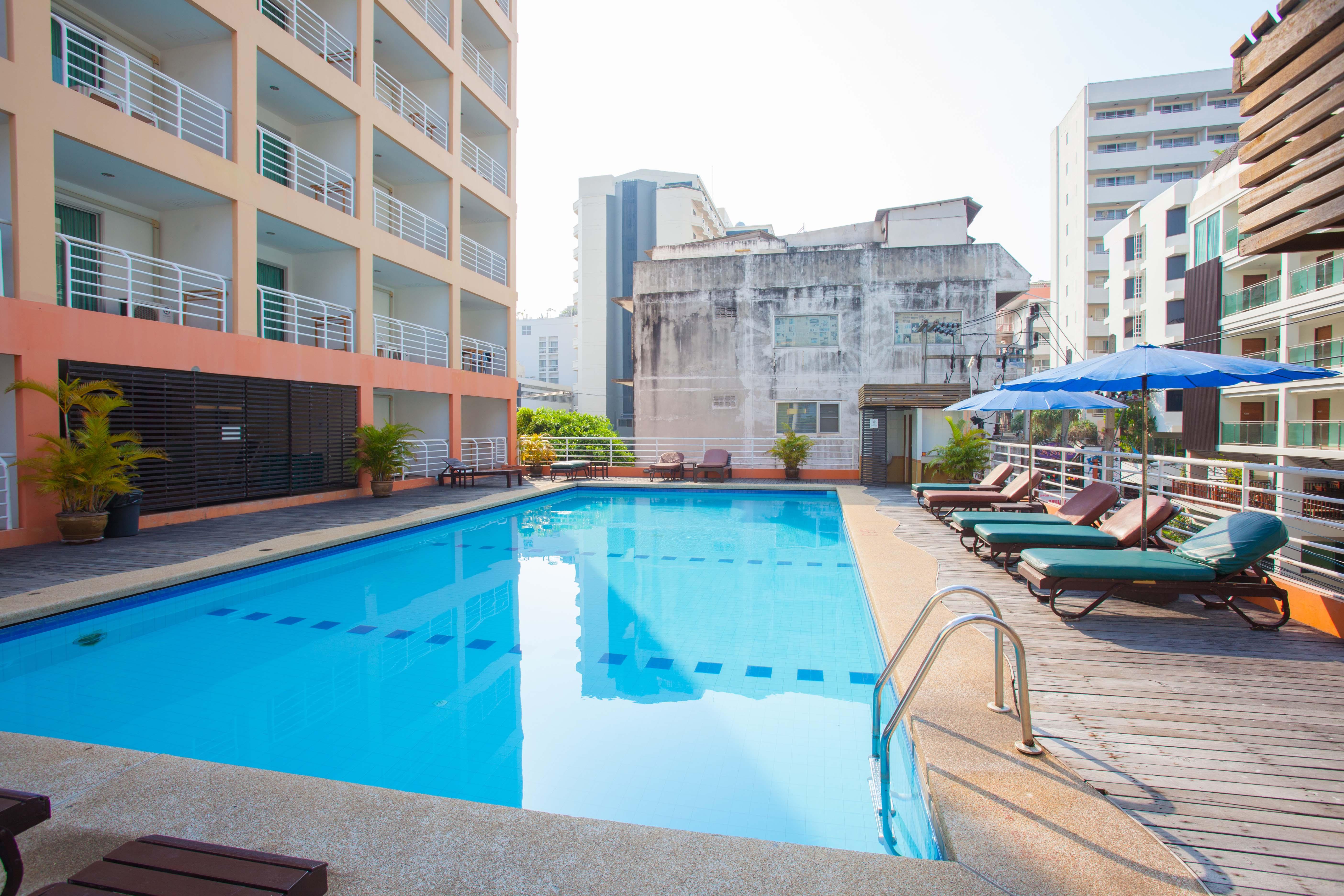 Eastiny Plaza Hotel Pattaya Luaran gambar