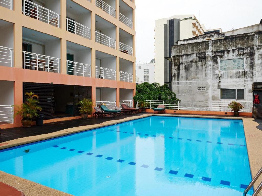 Eastiny Plaza Hotel Pattaya Luaran gambar
