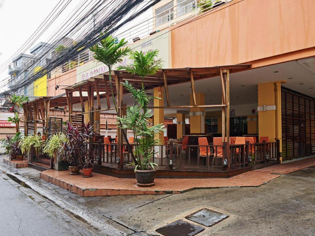 Eastiny Plaza Hotel Pattaya Luaran gambar