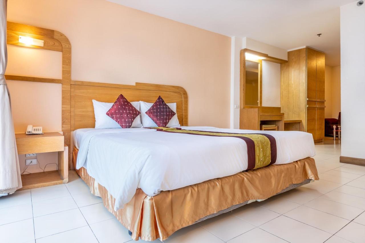 Eastiny Plaza Hotel Pattaya Luaran gambar