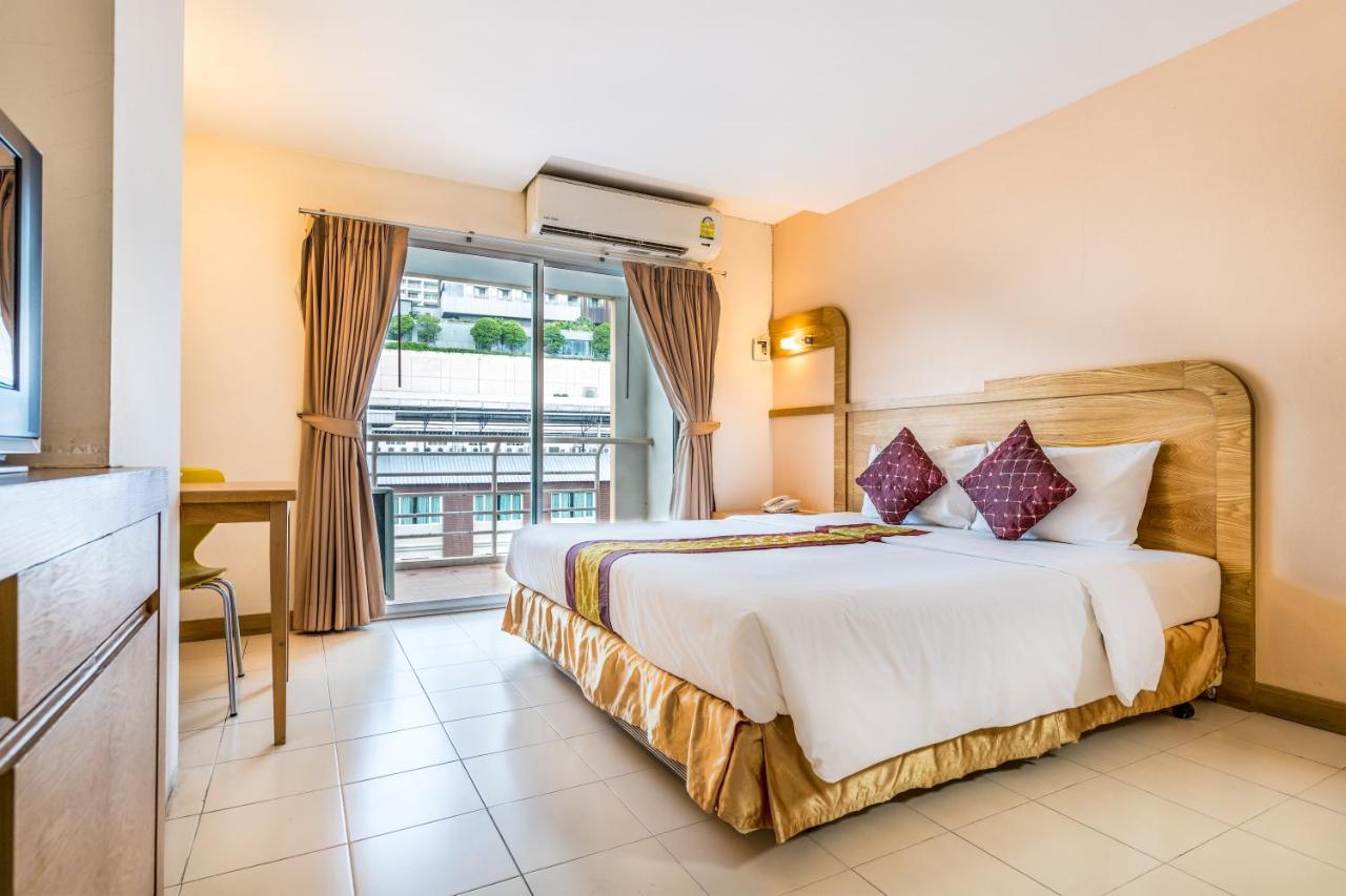 Eastiny Plaza Hotel Pattaya Luaran gambar